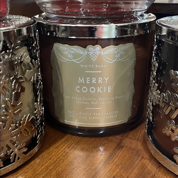 Bath & Body Works Candle Lot of 3 Plus Two Candle Holders And 3 Scented Candles - Picture 2 of 10